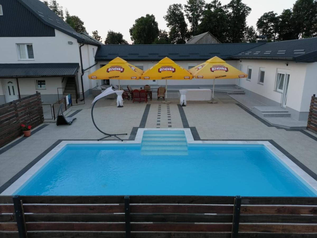 Apartmani Albatros Perusic Esterno foto