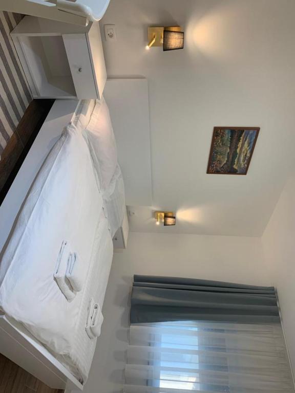 Apartmani Albatros Perusic Esterno foto